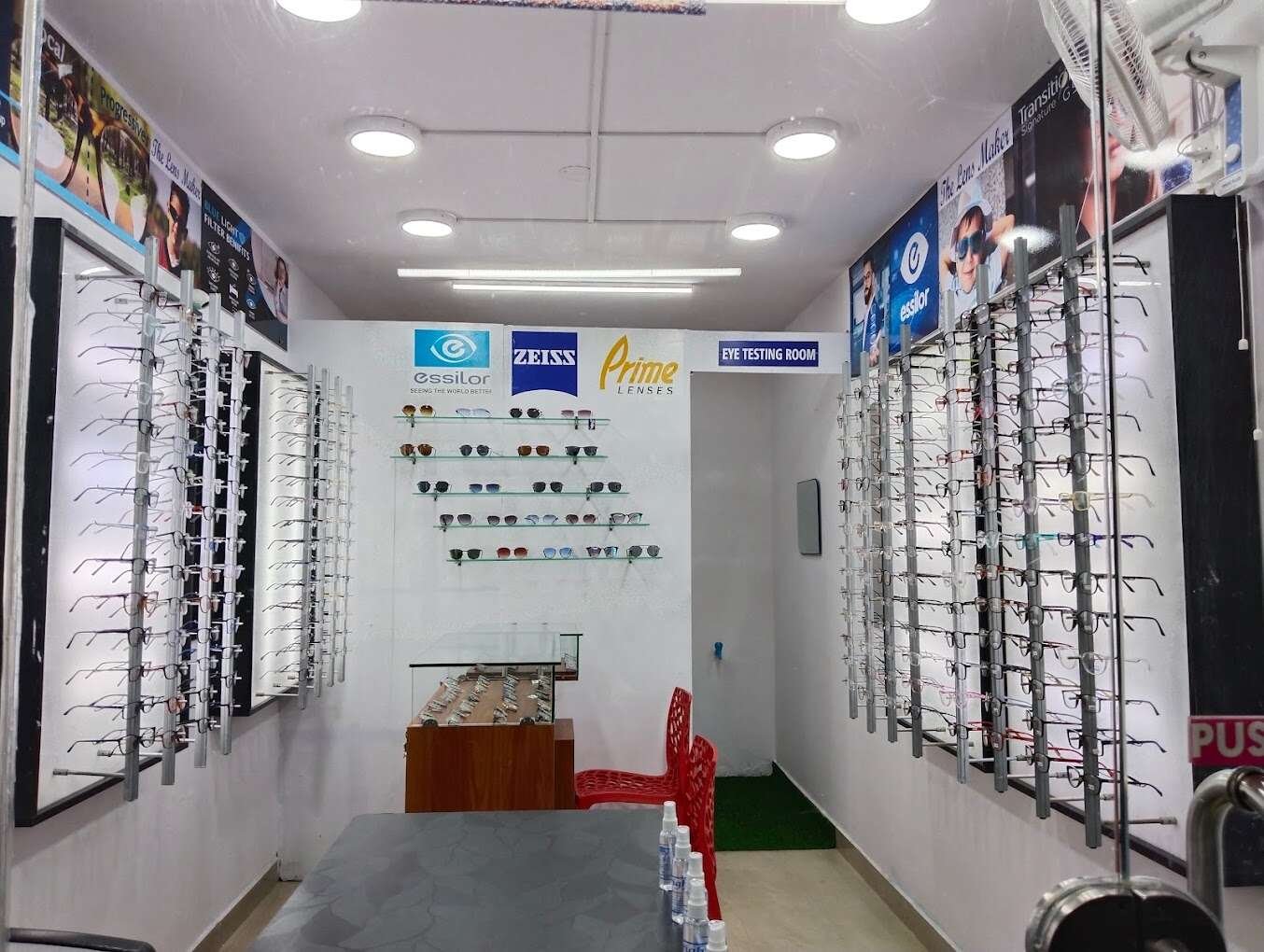 The lens Maker